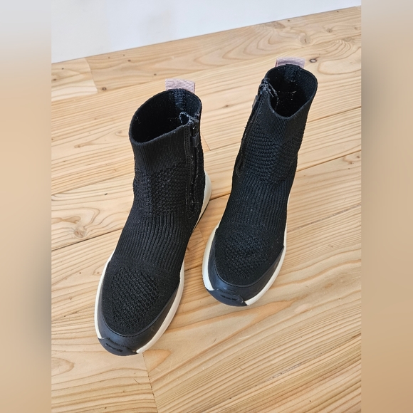 ZARA GIRLS Hightop sneakers, size 32 - Picture 2 of 6